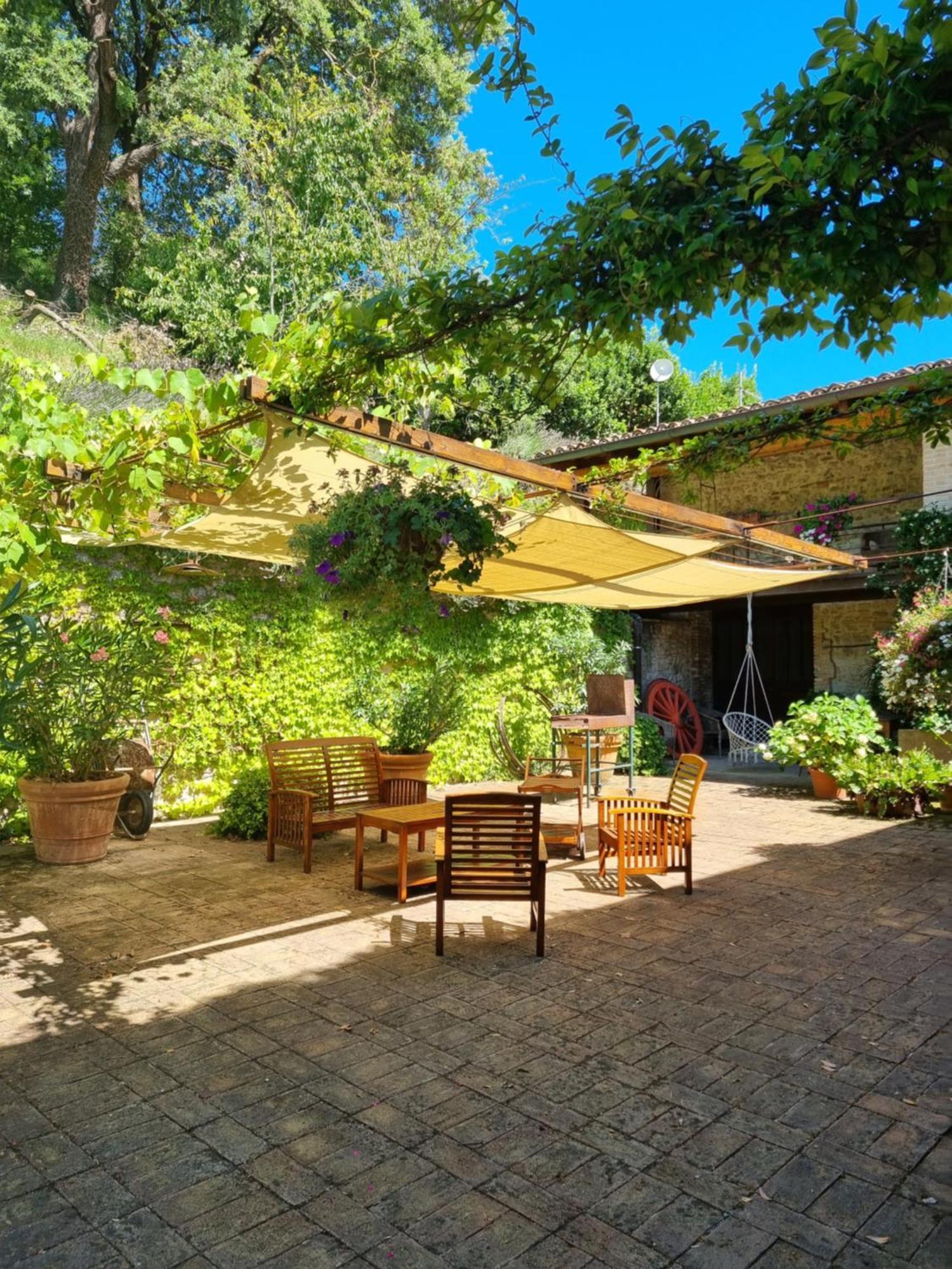 Affittacamere Casa Zia Cianetta Residenza di Campagna Capodacqua  Esterno foto