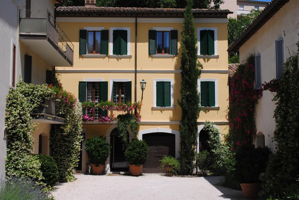 Affittacamere Casa Zia Cianetta Residenza di Campagna Capodacqua  Esterno foto